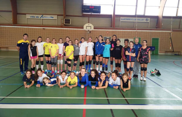 les M13F du volley-ball nantes amateur