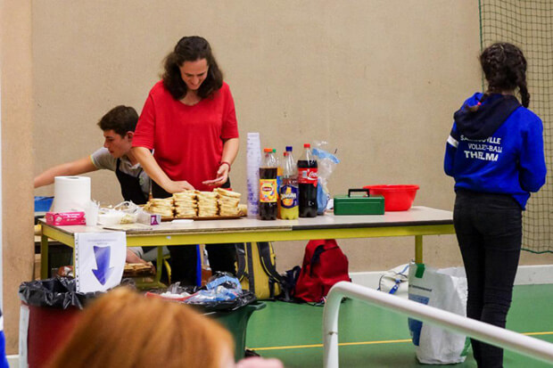Volontaires pour tenir la buvette